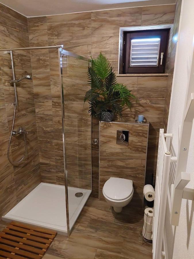 Апартаменти Apartman Hana Dreznik Grad Екстер'єр фото