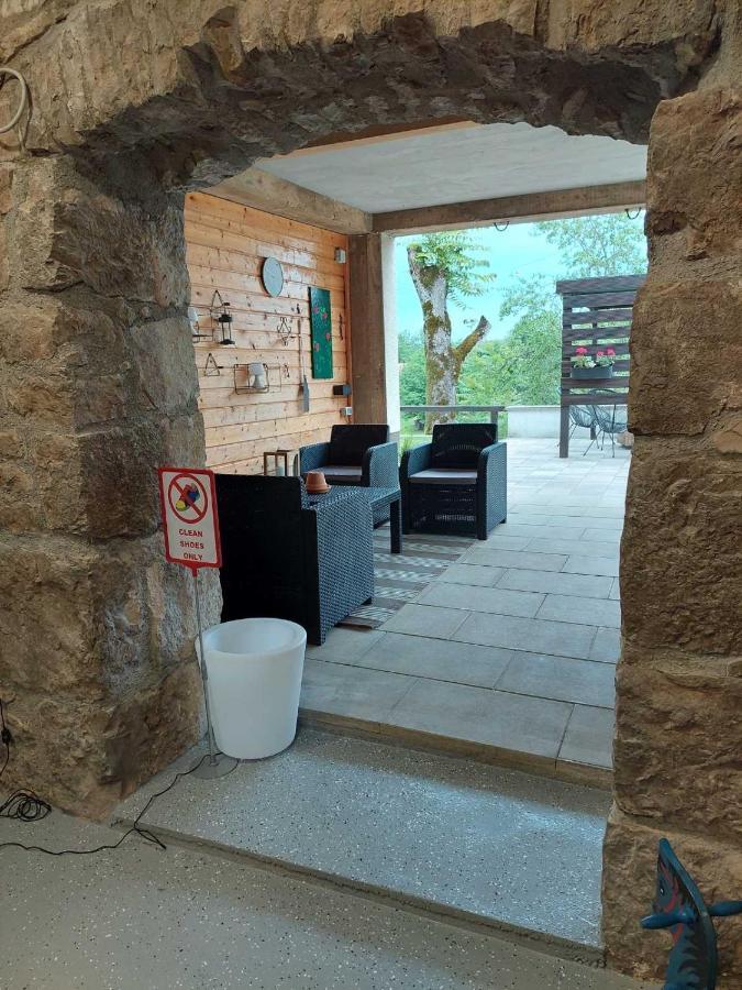 Апартаменти Apartman Hana Dreznik Grad Екстер'єр фото