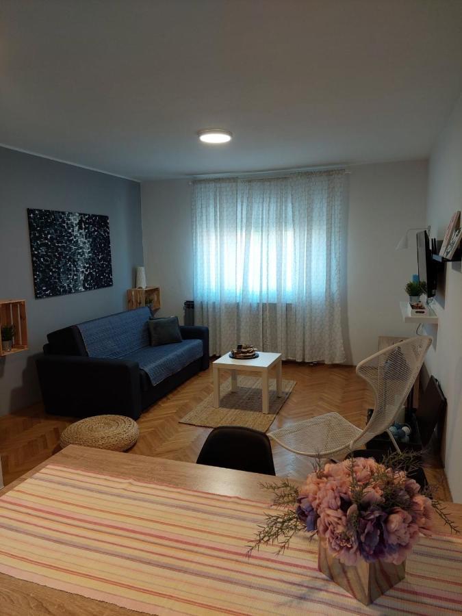 Апартаменти Apartman Hana Dreznik Grad Екстер'єр фото